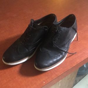 Women’s cole haan shoes